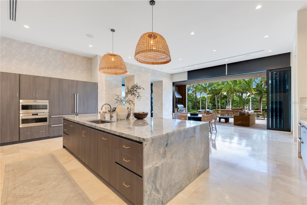 17 DORADO BEACH ESTATES — photo 8 of 52