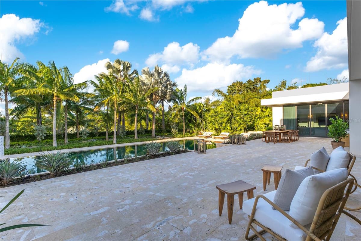 17 DORADO BEACH ESTATES — photo 39 of 52