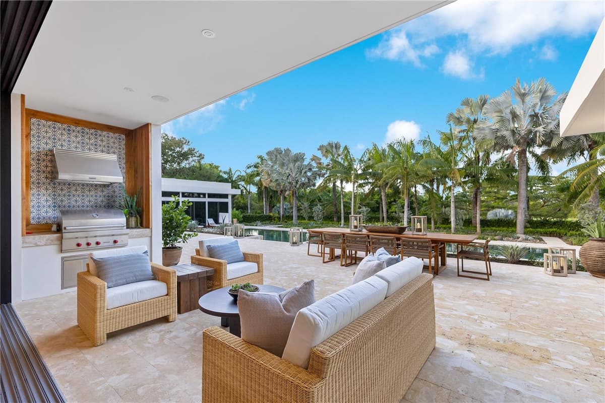 17 DORADO BEACH ESTATES — photo 34 of 52