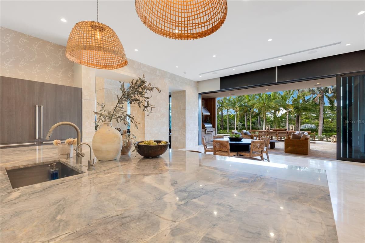 17 DORADO BEACH ESTATES — photo 9 of 52