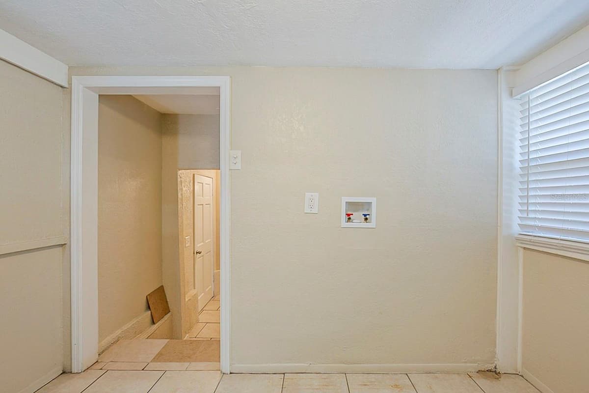 2011 10TH STREET — photo 18 of 26