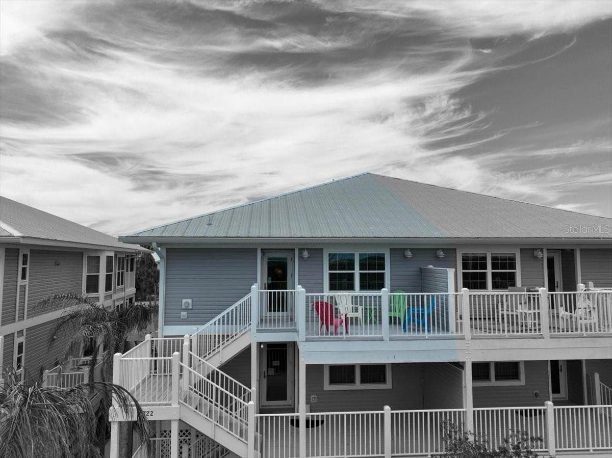 7237 RUM BAY DRIVE — photo 3 of 64