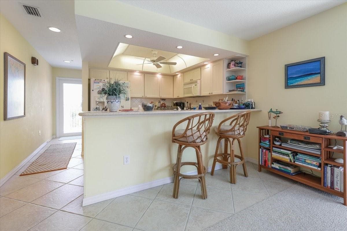 7237 RUM BAY DRIVE — photo 10 of 64