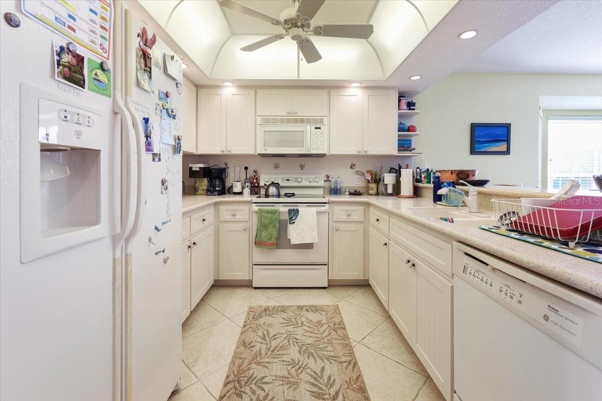 7237 RUM BAY DRIVE — photo 12 of 64