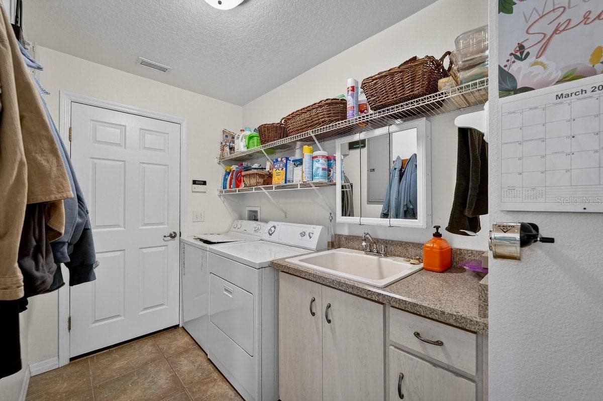 2576 SHILO GLYNN LANE — photo 38 of 60