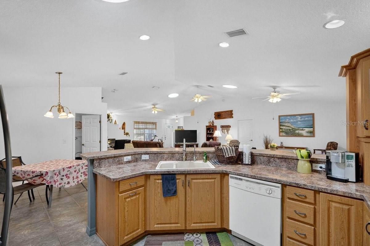 2576 SHILO GLYNN LANE — photo 17 of 60
