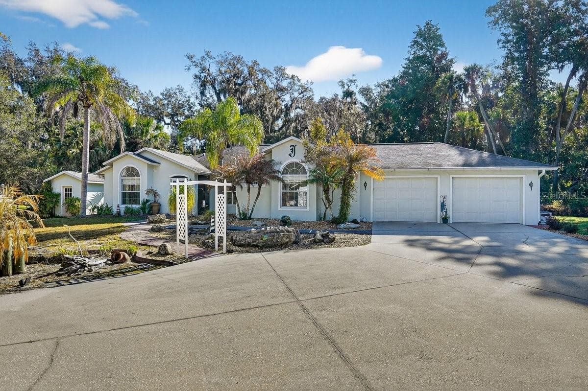 2576 SHILO GLYNN LANE — photo 4 of 60