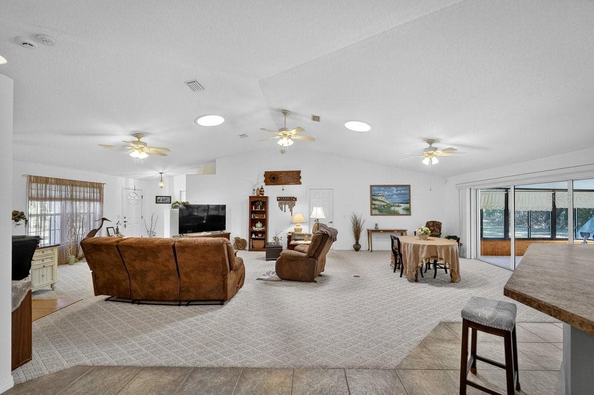 2576 SHILO GLYNN LANE — photo 24 of 60