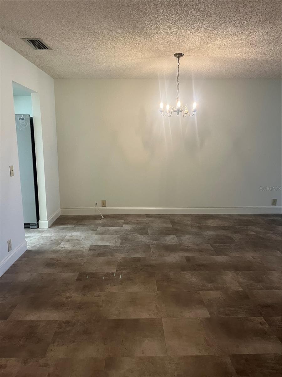 683 BROADMOOR CIRCLE — photo 11 of 46