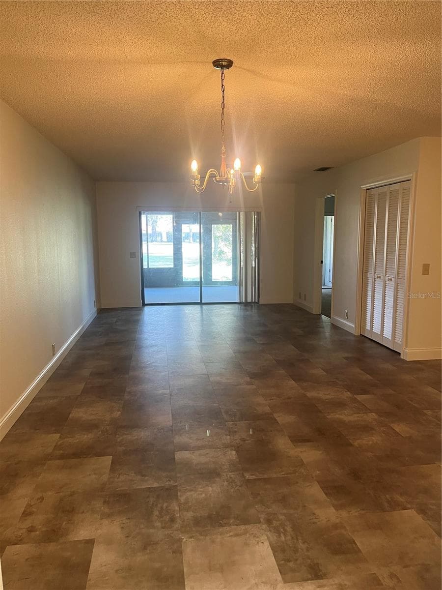 683 BROADMOOR CIRCLE — photo 9 of 46