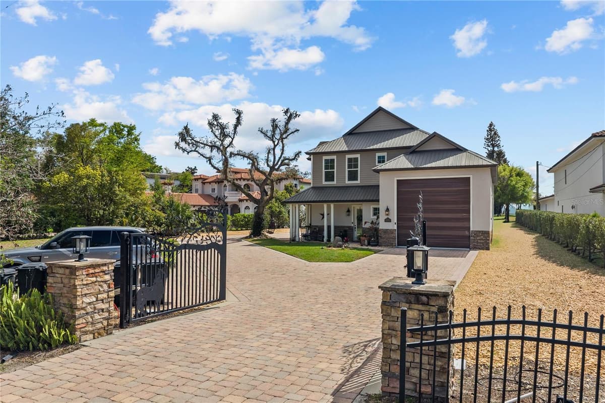 11002 LAKE BUTLER BOULEVARD — photo 4 of 71