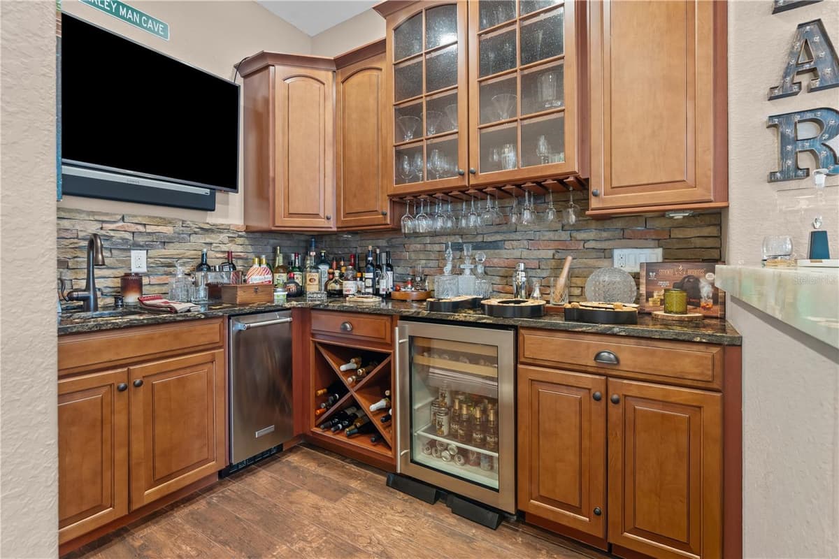 11002 LAKE BUTLER BOULEVARD — photo 38 of 71