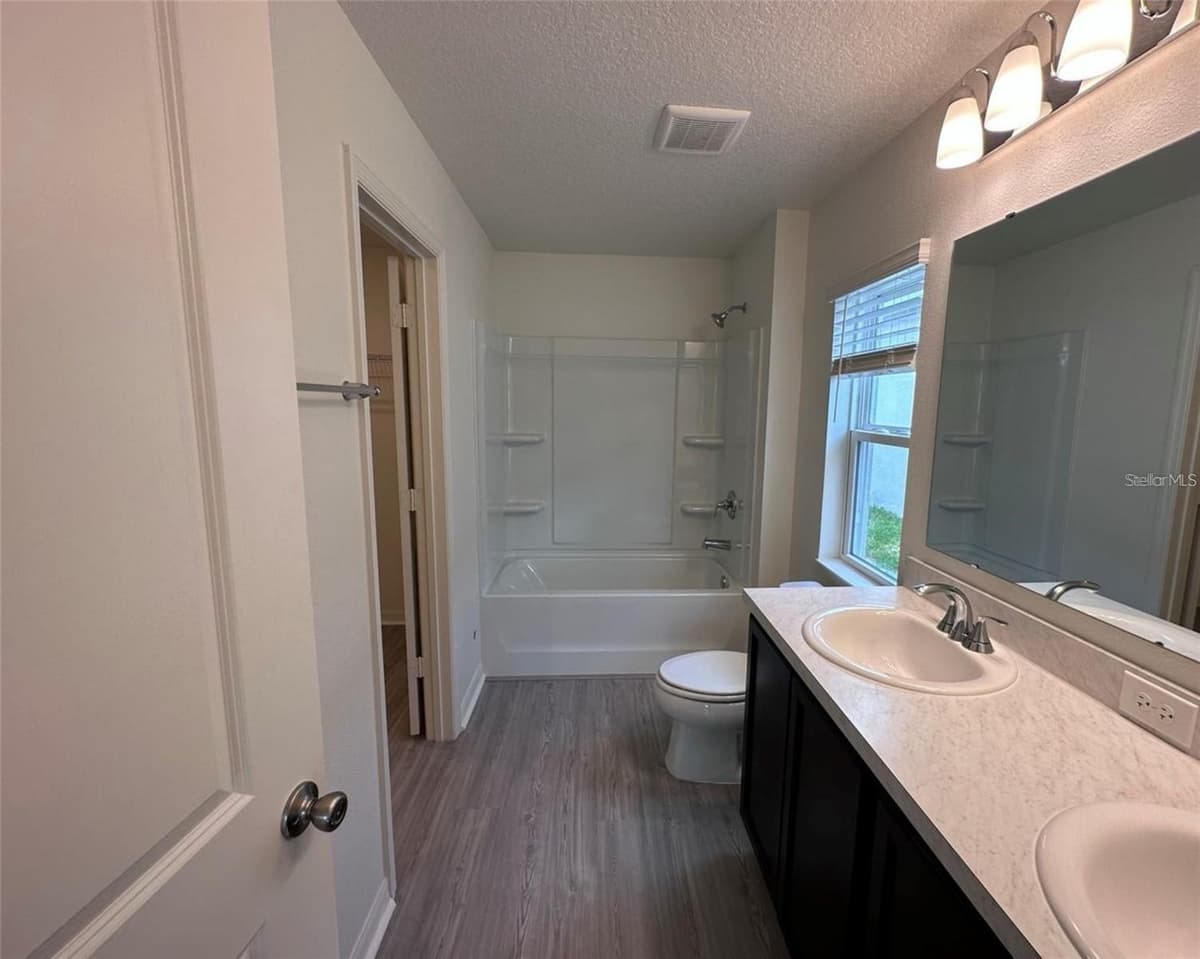 9081 OSCRAFT DRIVE — photo 5 of 6