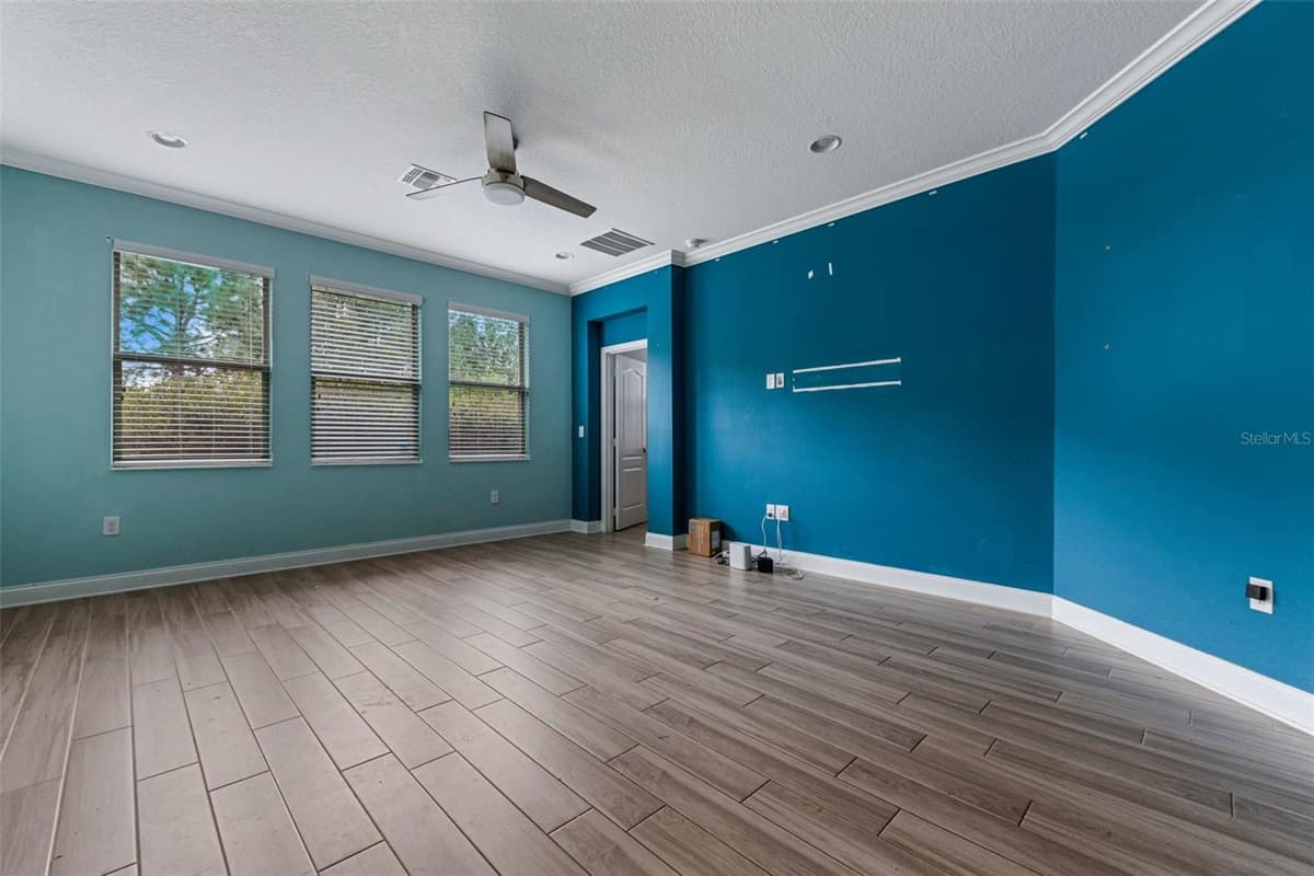 281 ANCONA AVENUE — photo 18 of 65