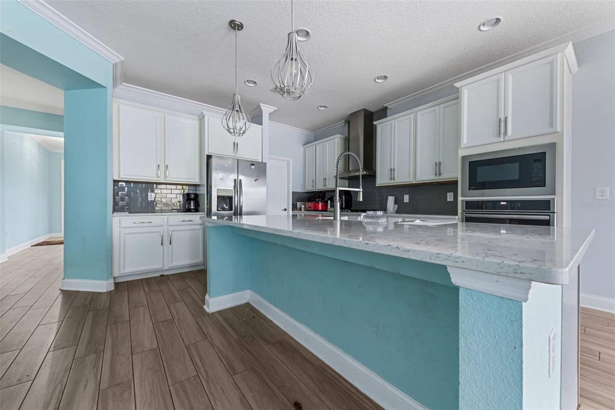 281 ANCONA AVENUE — photo 12 of 65