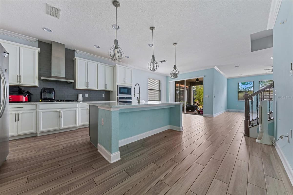 281 ANCONA AVENUE — photo 6 of 65