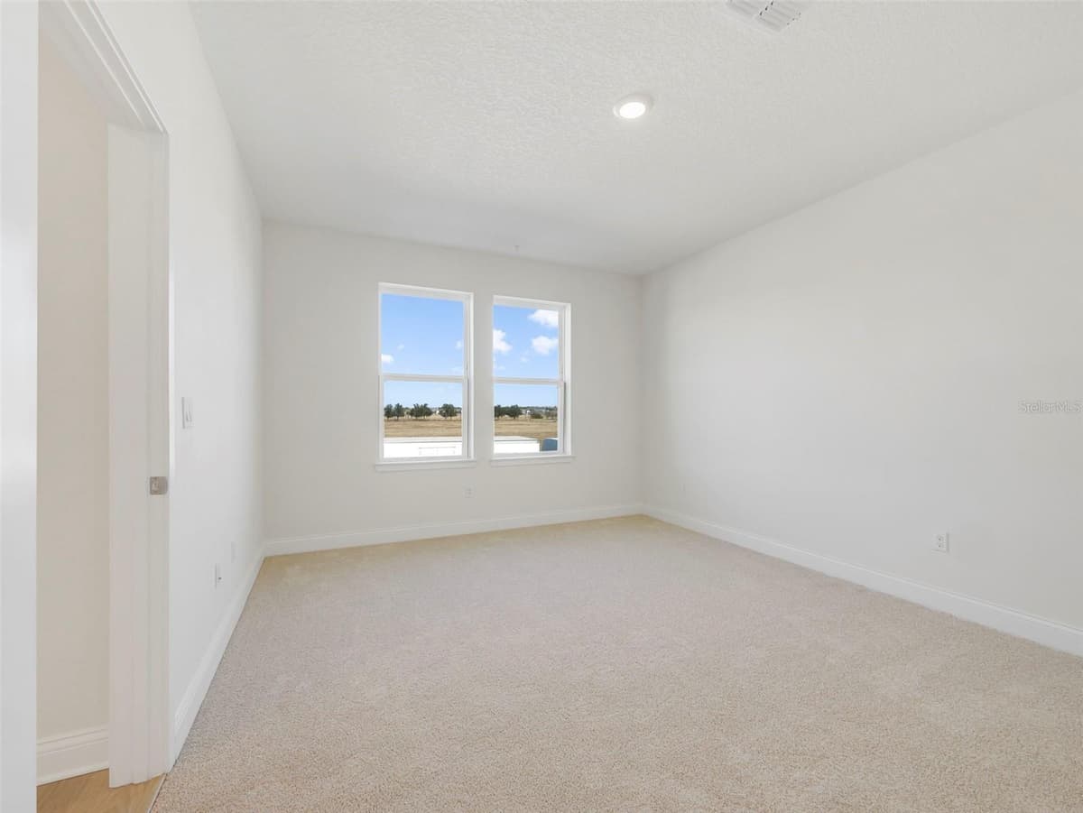 7545 LAUREATE BOULEVARD — photo 16 of 28