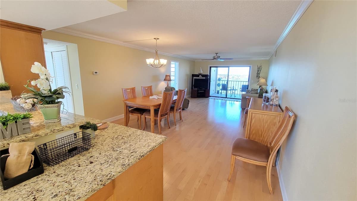 7700 SUN ISLAND DRIVE — photo 30 of 100