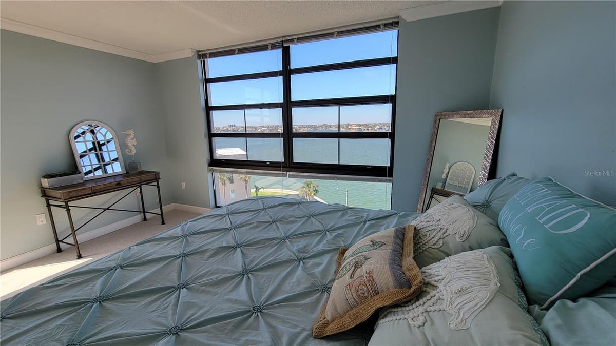 7700 SUN ISLAND DRIVE — photo 50 of 100