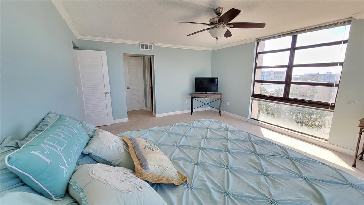 7700 SUN ISLAND DRIVE — photo 43 of 100