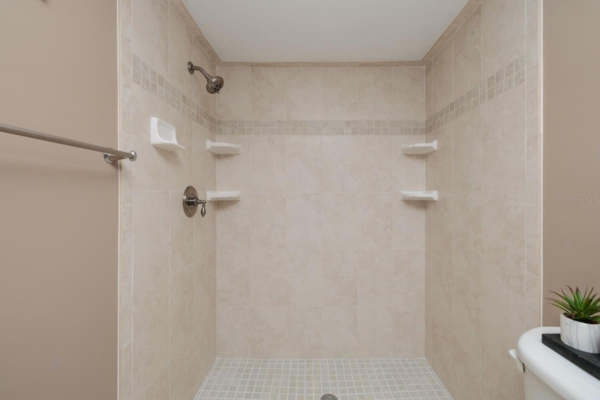 7700 SUN ISLAND DRIVE — photo 59 of 100
