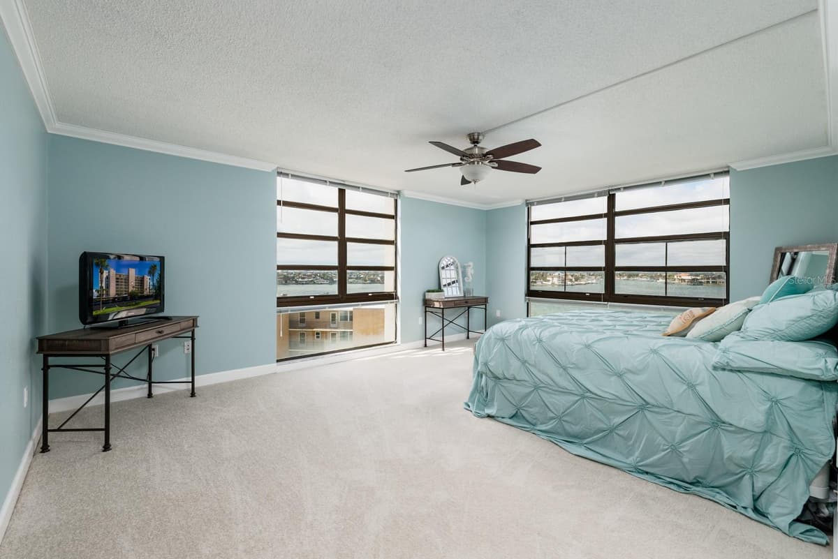 7700 SUN ISLAND DRIVE — photo 44 of 100
