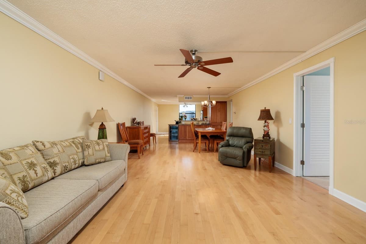 7700 SUN ISLAND DRIVE — photo 41 of 100