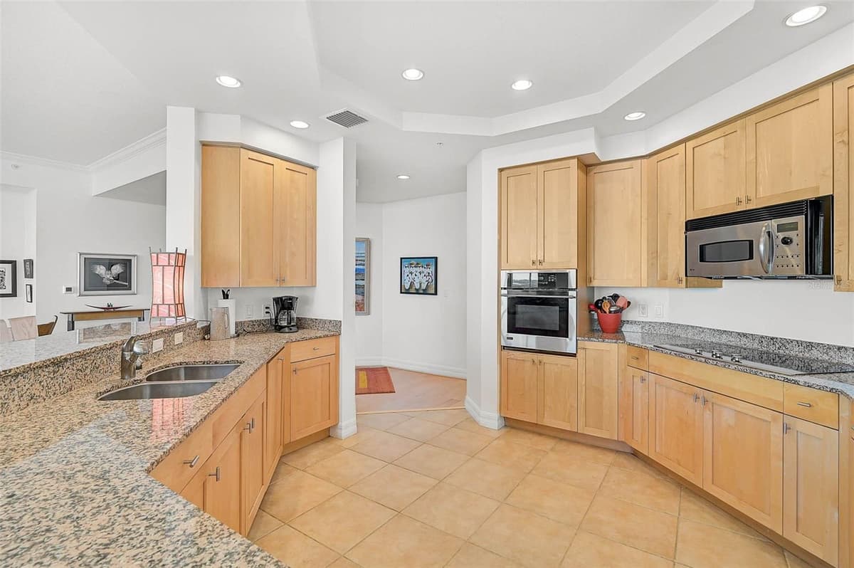 3603 POINT ROAD — photo 11 of 61
