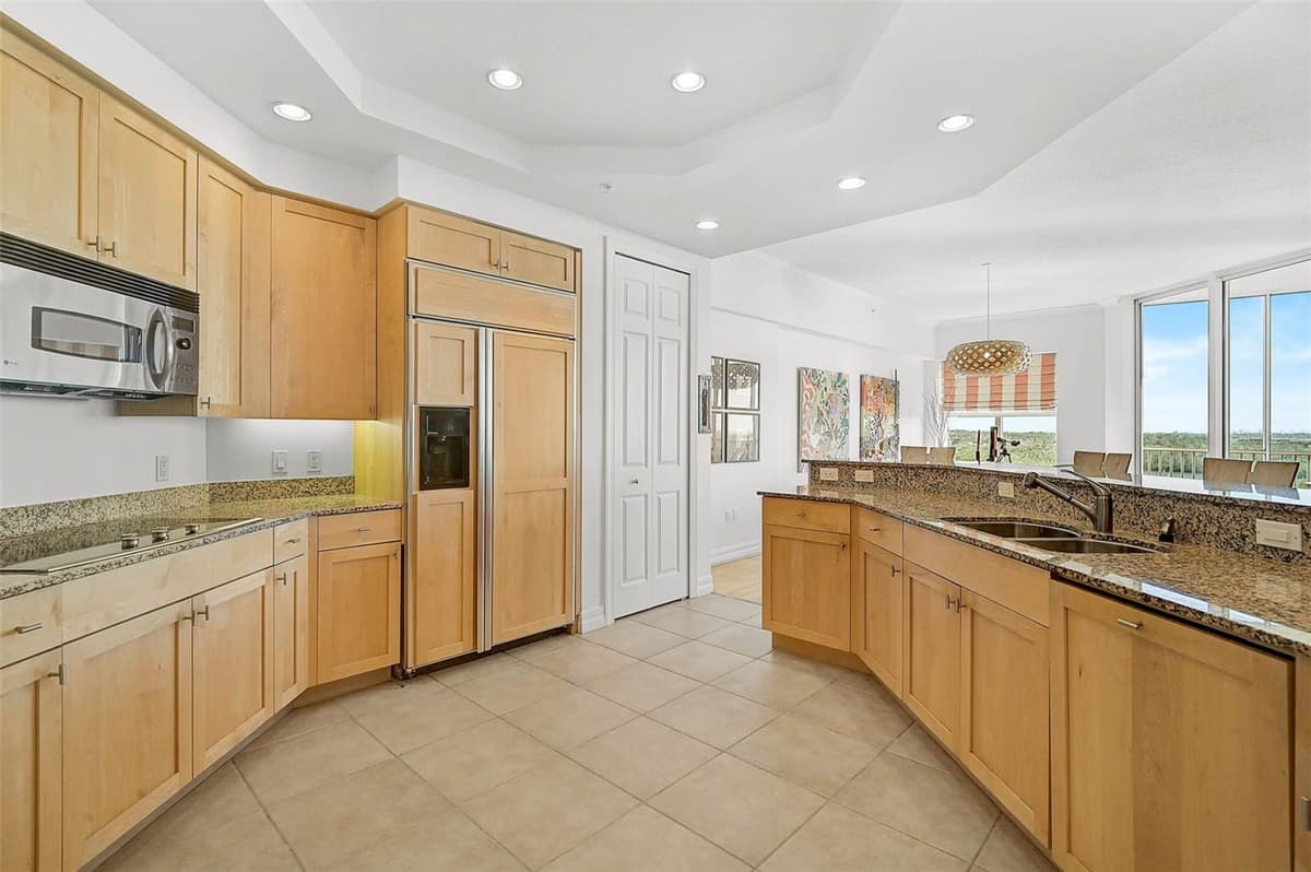 3603 POINT ROAD — photo 10 of 61