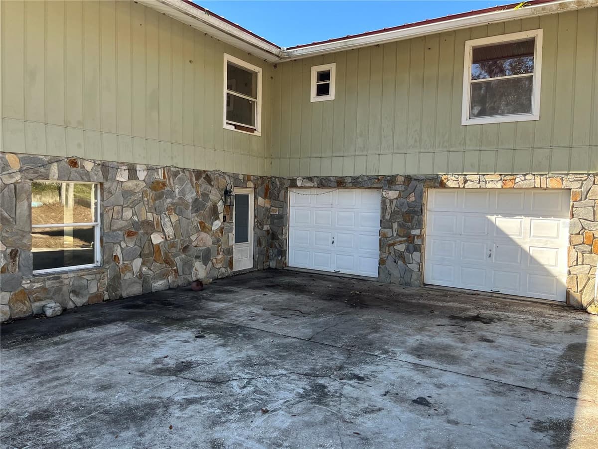 330 CALLITRIS AVENUE — photo 5 of 31