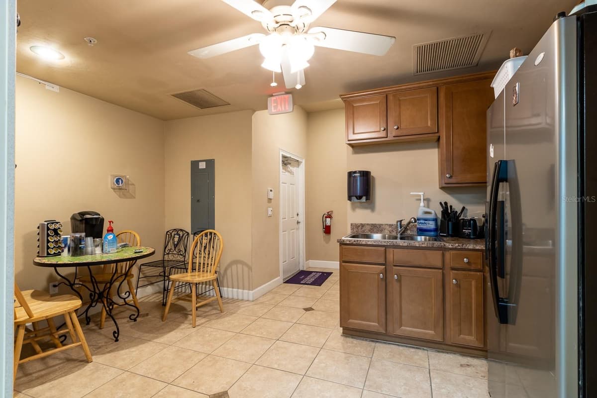 5213 & 5217 & 5231 91ST DRIVE — photo 15 of 55