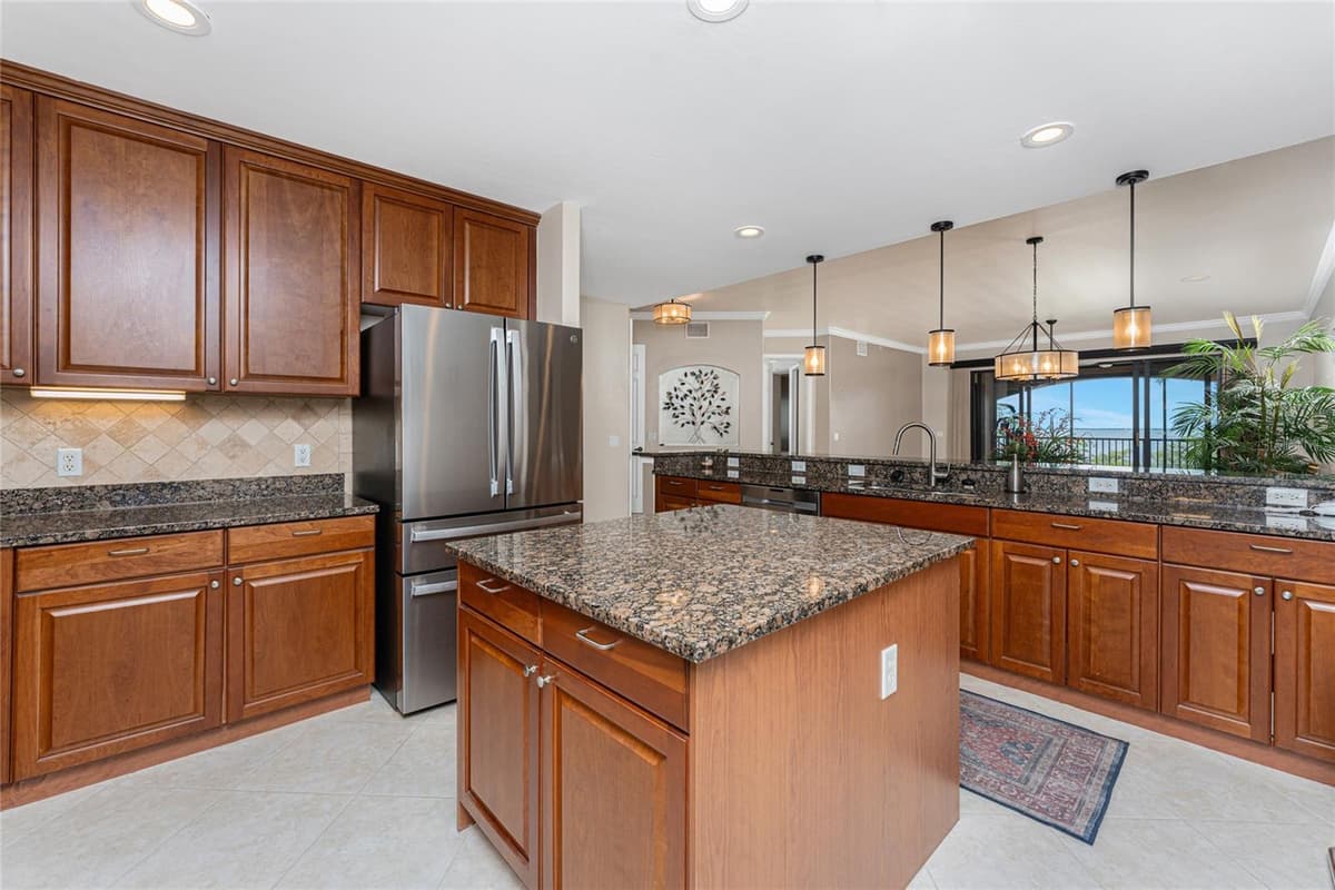 87 VIVANTE BLVD — photo 23 of 73