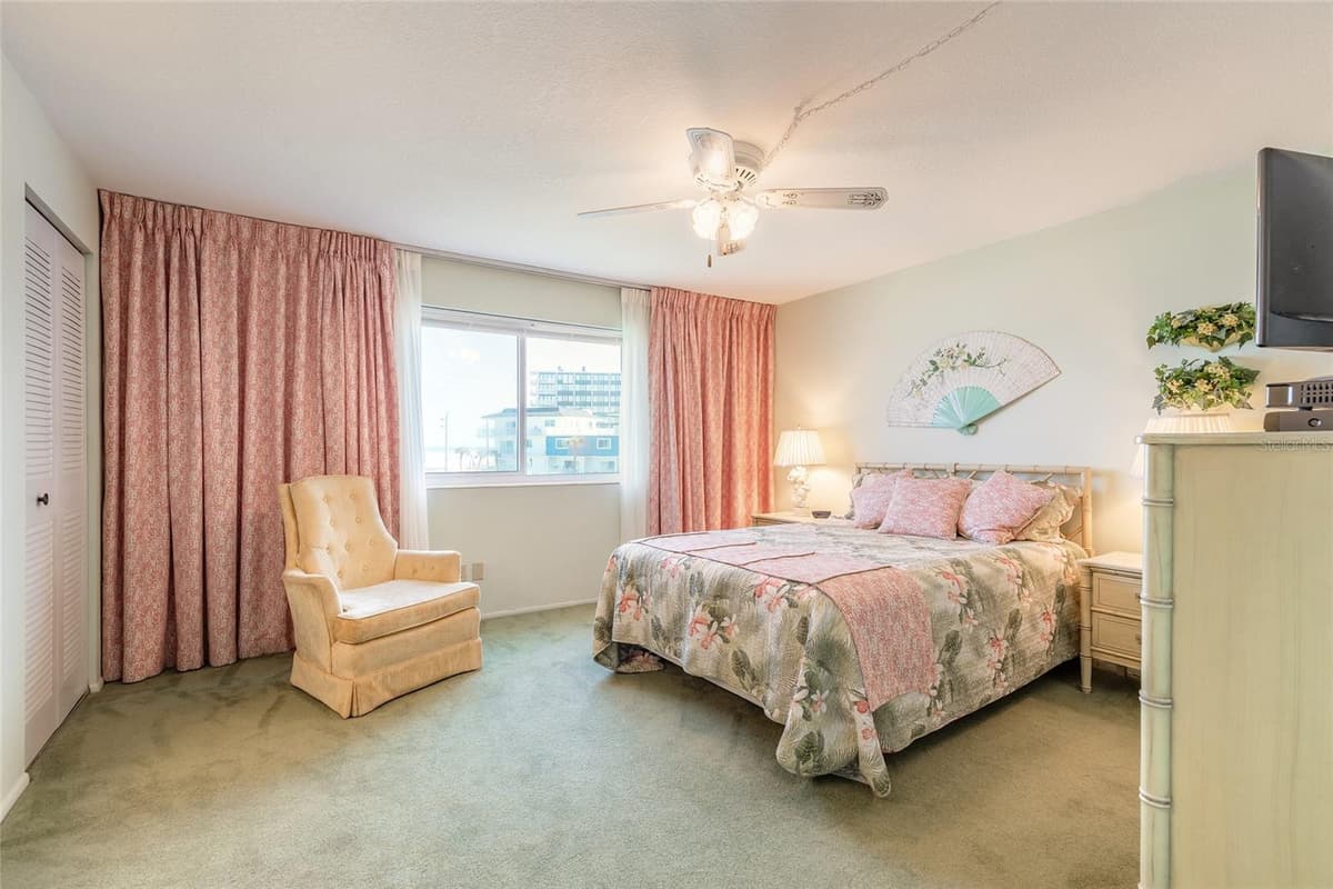 3510 OCEAN SHORE BOULEVARD — photo 2 of 31