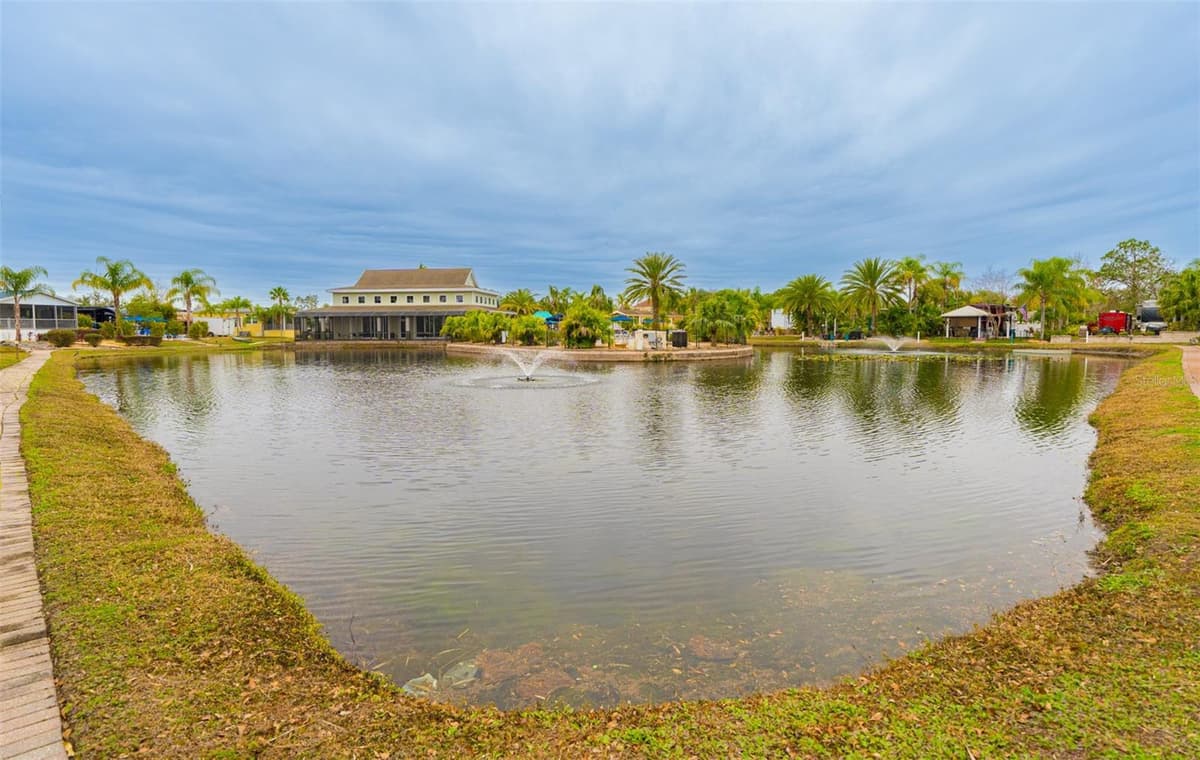 6841 AMANDA VISTA CIRCLE — photo 46 of 50