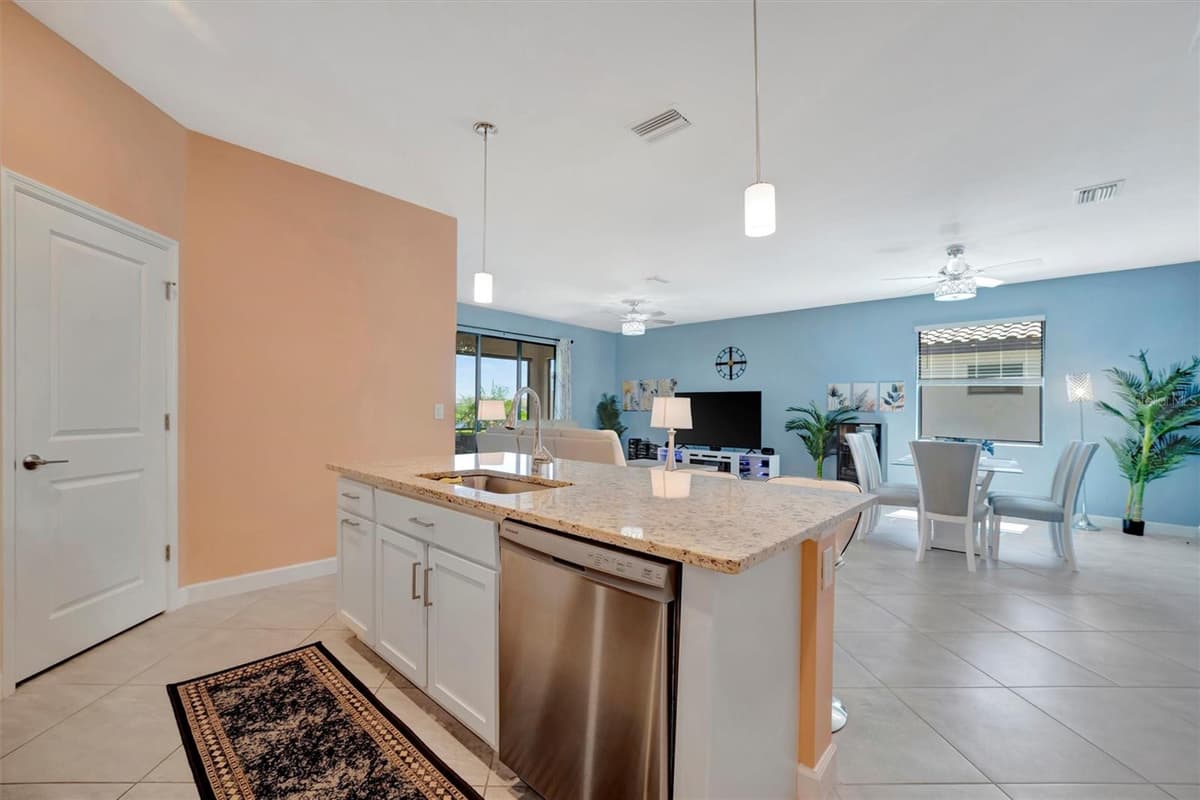 5317 CORAL REEF WAY — photo 5 of 74
