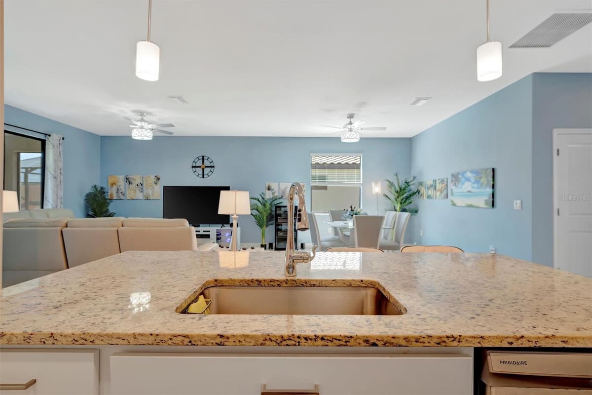 5317 CORAL REEF WAY — photo 13 of 74