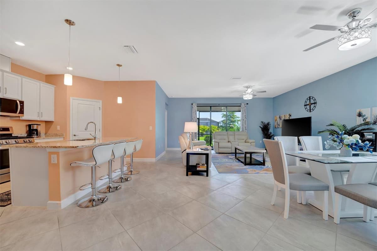 5317 CORAL REEF WAY — photo 11 of 74