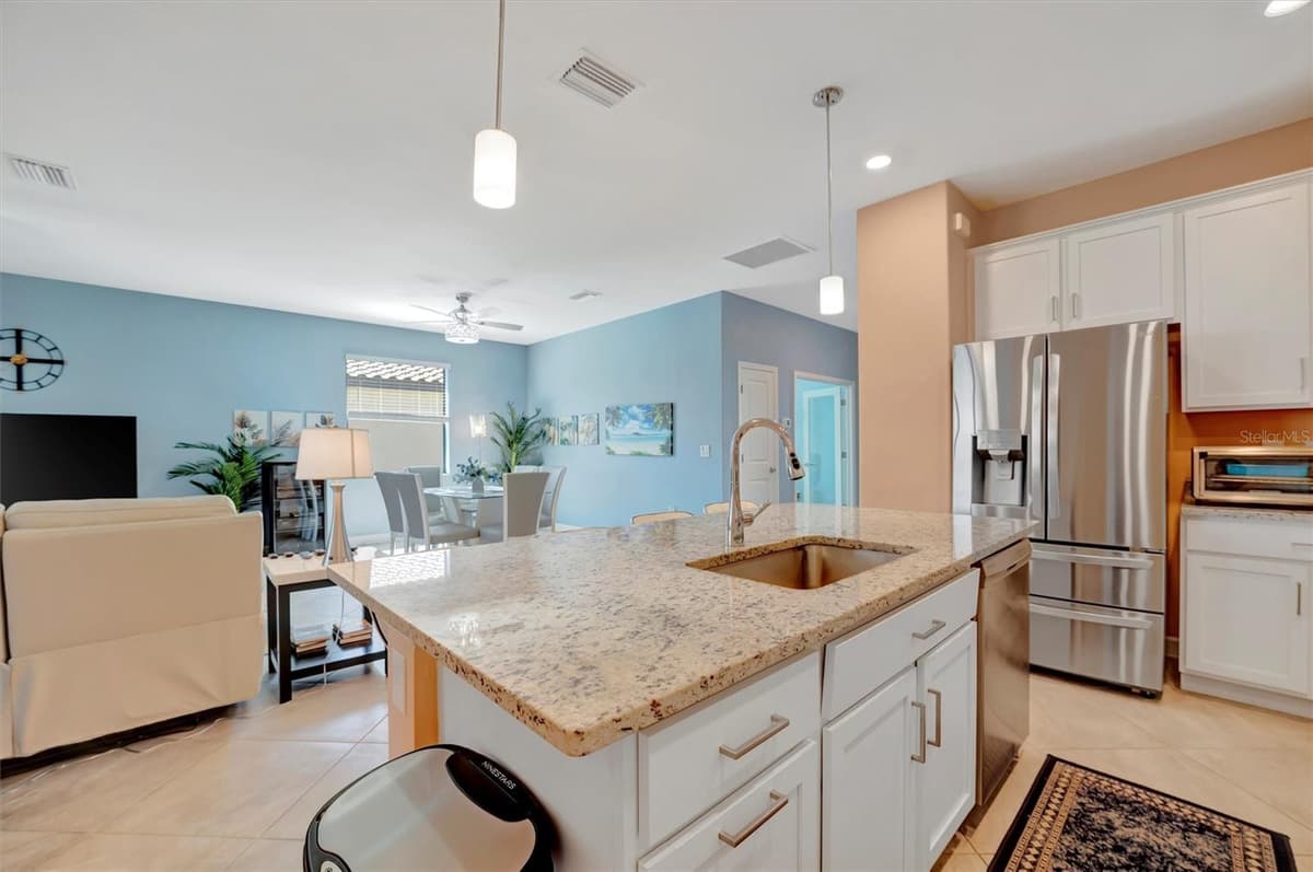 5317 CORAL REEF WAY — photo 12 of 74