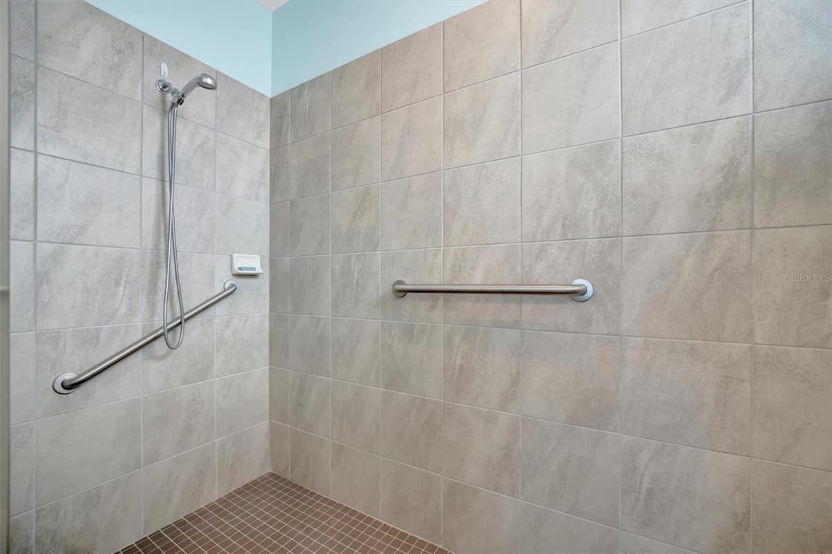 5317 CORAL REEF WAY — photo 38 of 74