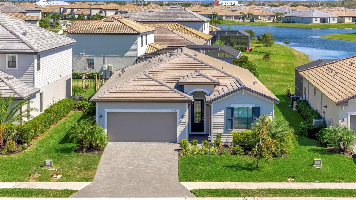 5317 CORAL REEF WAY — photo 2 of 74