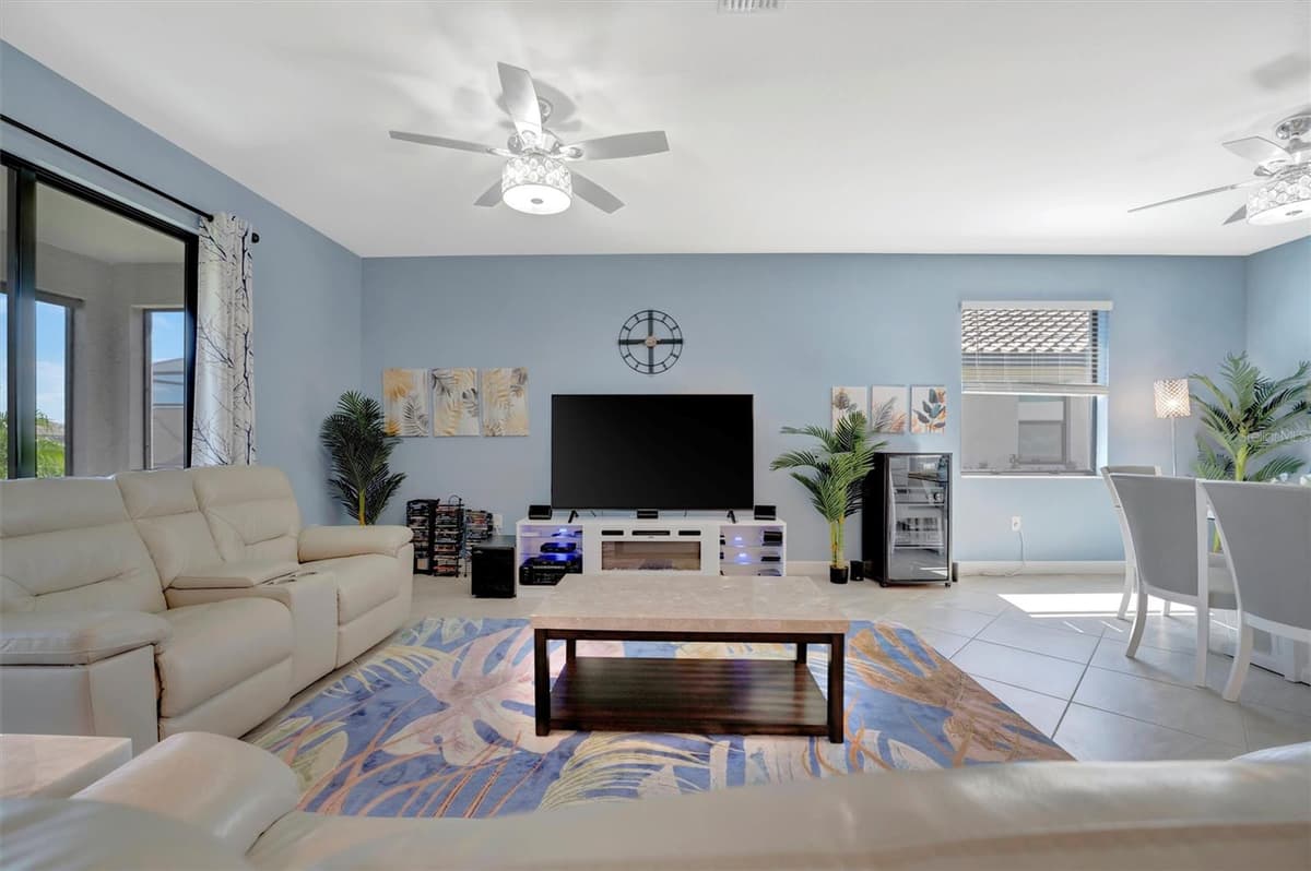 5317 CORAL REEF WAY — photo 19 of 74