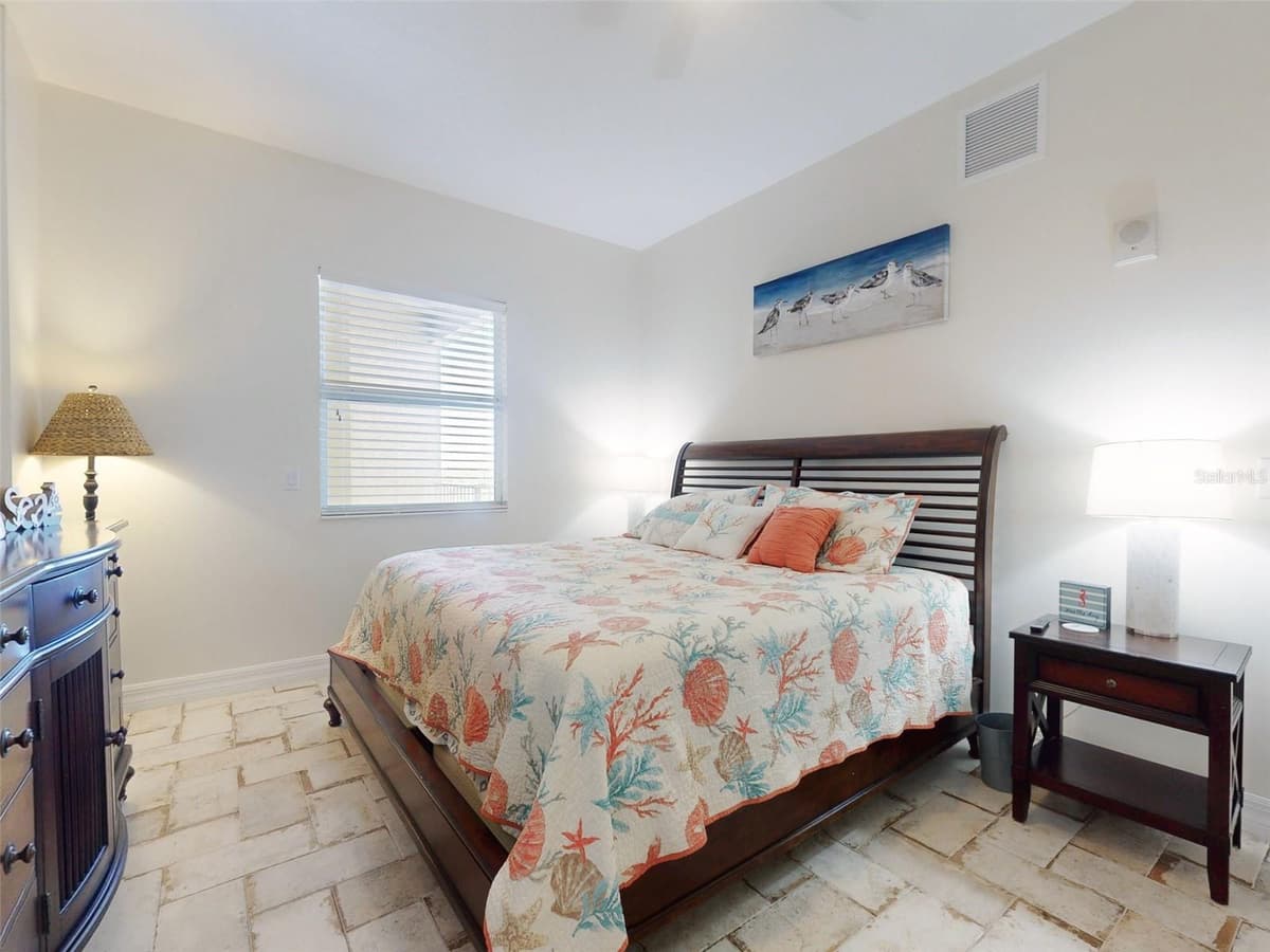 1705 ATLANTIC AVENUE — photo 14 of 75
