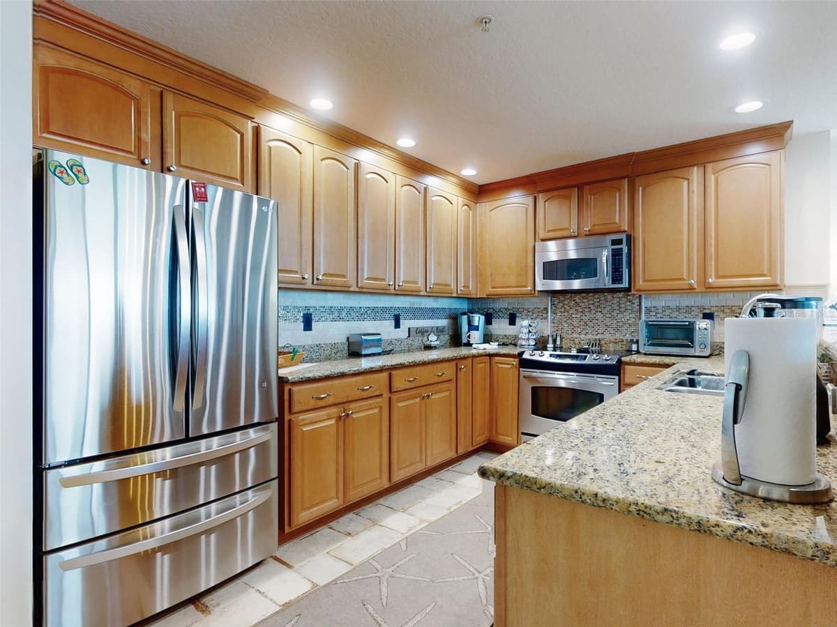 1705 ATLANTIC AVENUE — photo 31 of 75