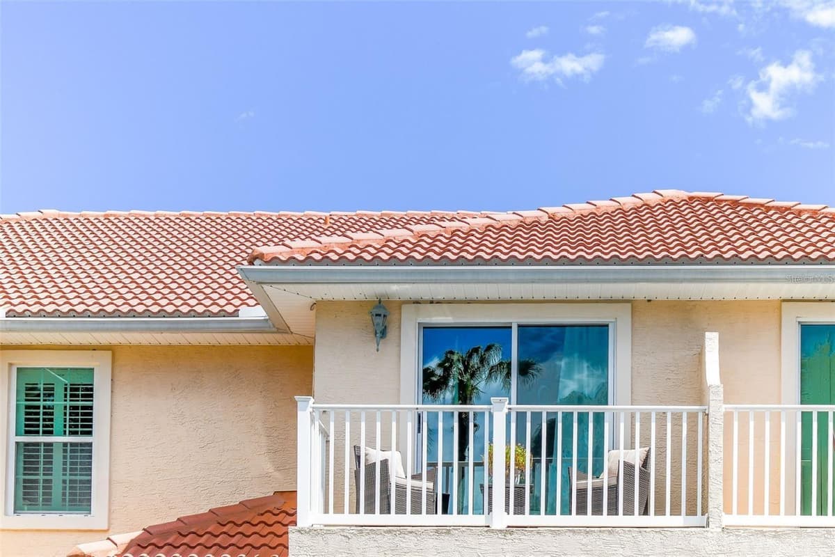 50 PALM HARBOR PARKWAY — photo 3 of 34