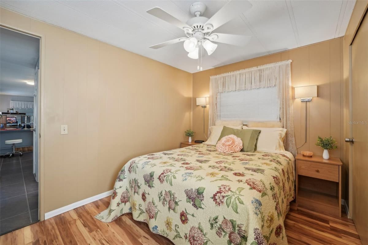 1600 OLD COACHMAN ROAD — photo 17 of 23