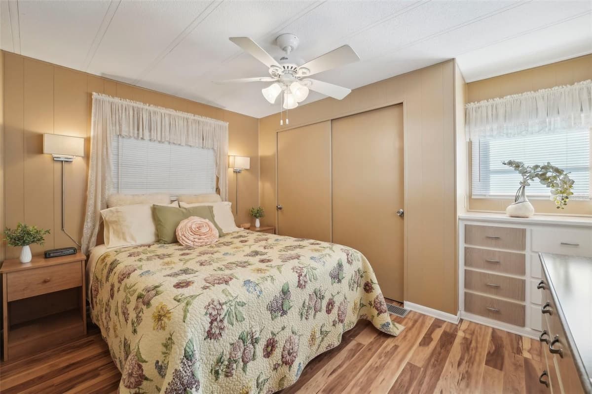 1600 OLD COACHMAN ROAD — photo 16 of 23