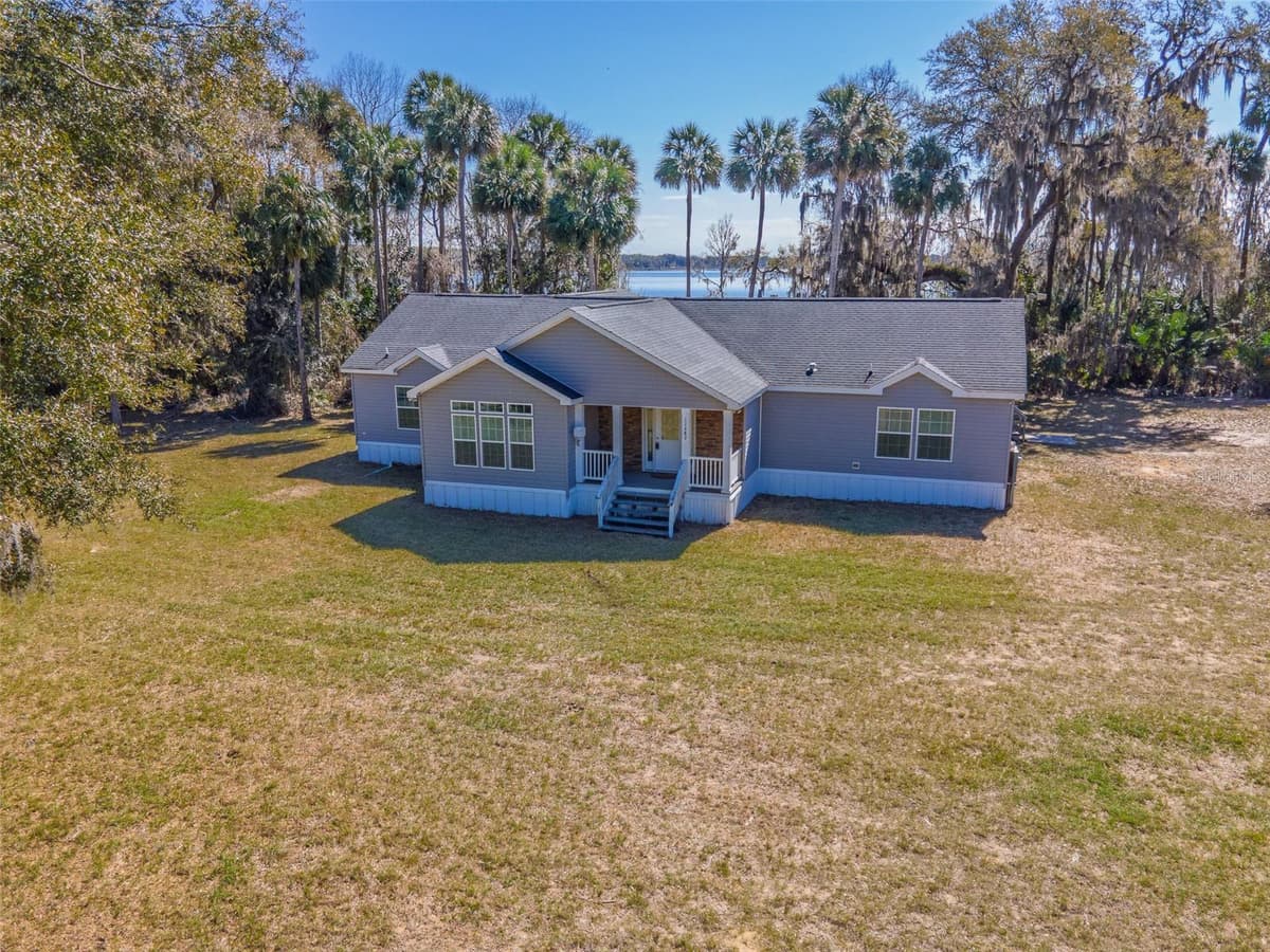 17482 34TH LANE — photo 3 of 68
