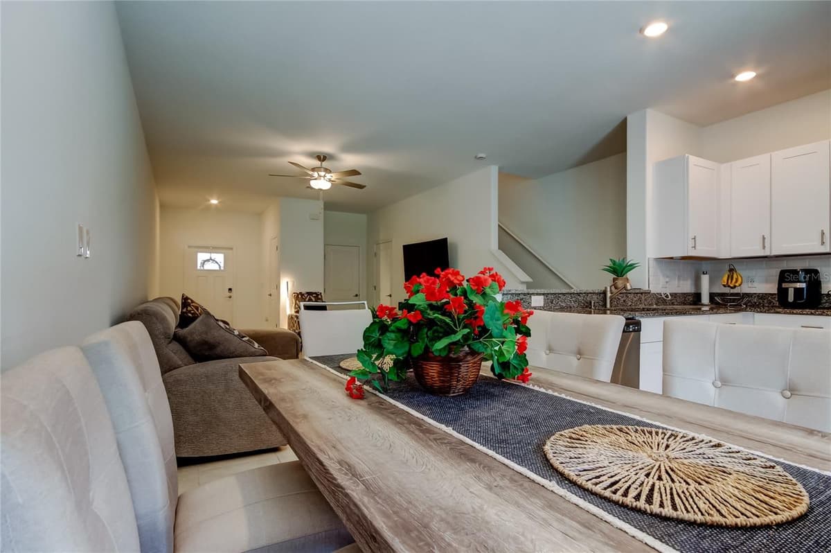 8294 CORNER PINE WAY — photo 14 of 55