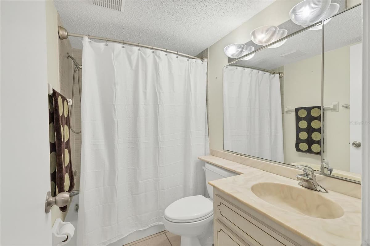 2446 CLUBHOUSE CIRCLE — photo 16 of 64