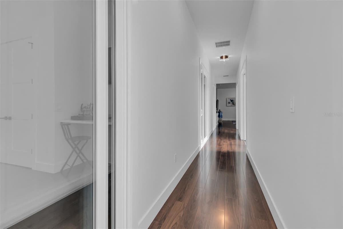 599 GLENDEVON DRIVE — photo 20 of 29